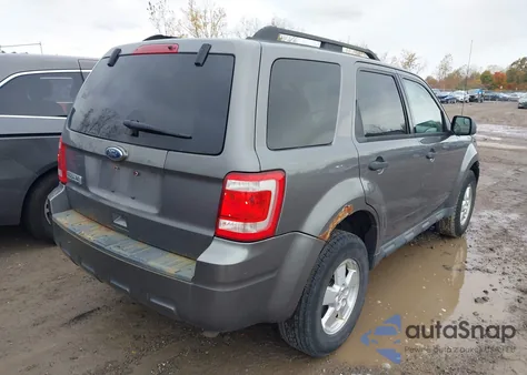 2010 Ford Escape Xlt из США, поврежденный, VIN 1FMCU0D71AKB52427